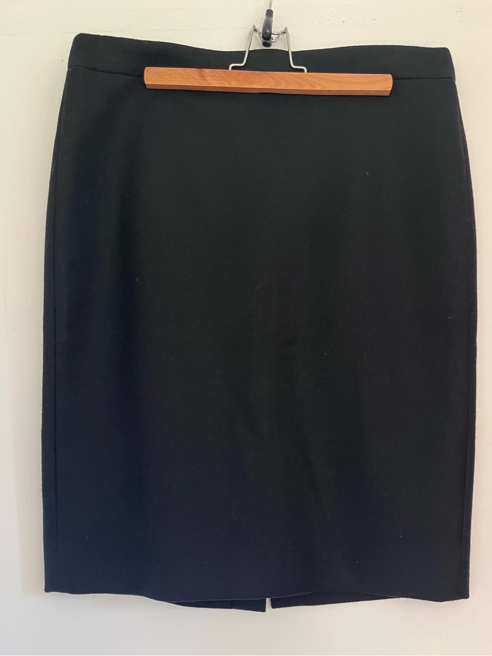 J Crew No. 2 Black Wool Pencil Skirt- Size 10 - Picture 2 of 7